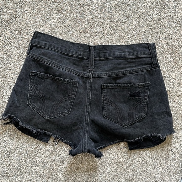 Hollister Short-Short High-Rise - Picture 2 of 4